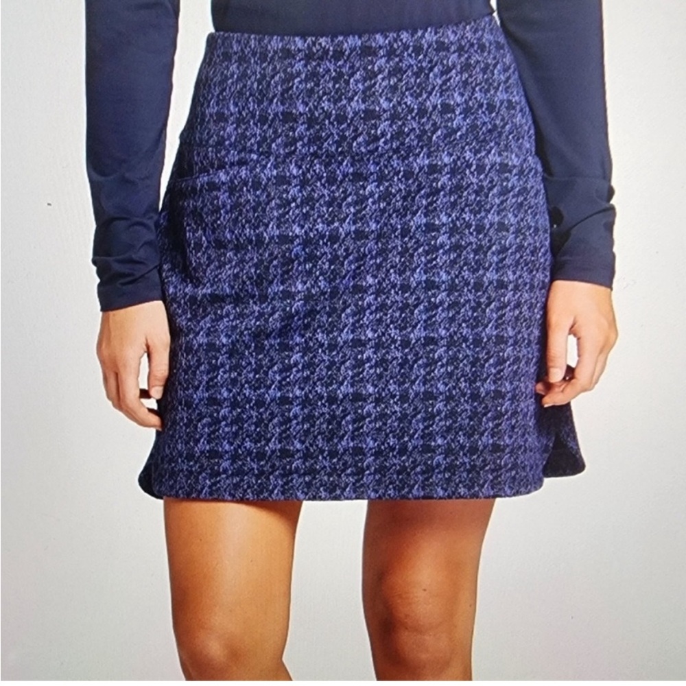 Lady Hagen Women's 17" Boucle Golf Skort in Marlin/Dark Navy Houndstooth -Large